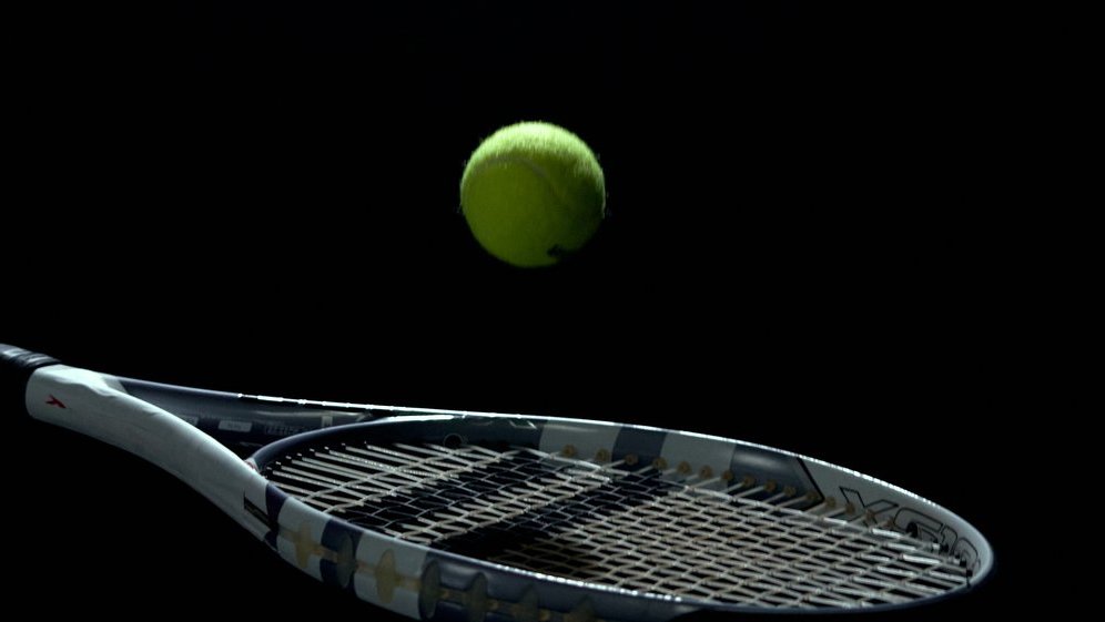 diagonalball beim tennis
